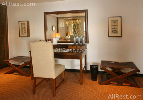 Grecian Park Hotel 6